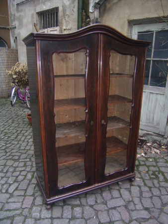 Glasschrank Vorher