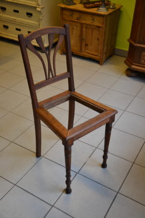 2 Stühle um 1900